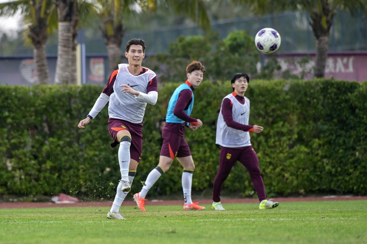 可正式代表國足！FIFA官網顯示，侯永永的會籍已轉換至中國足協